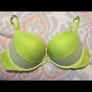 Victoria’s Secret Miraculous Plunge